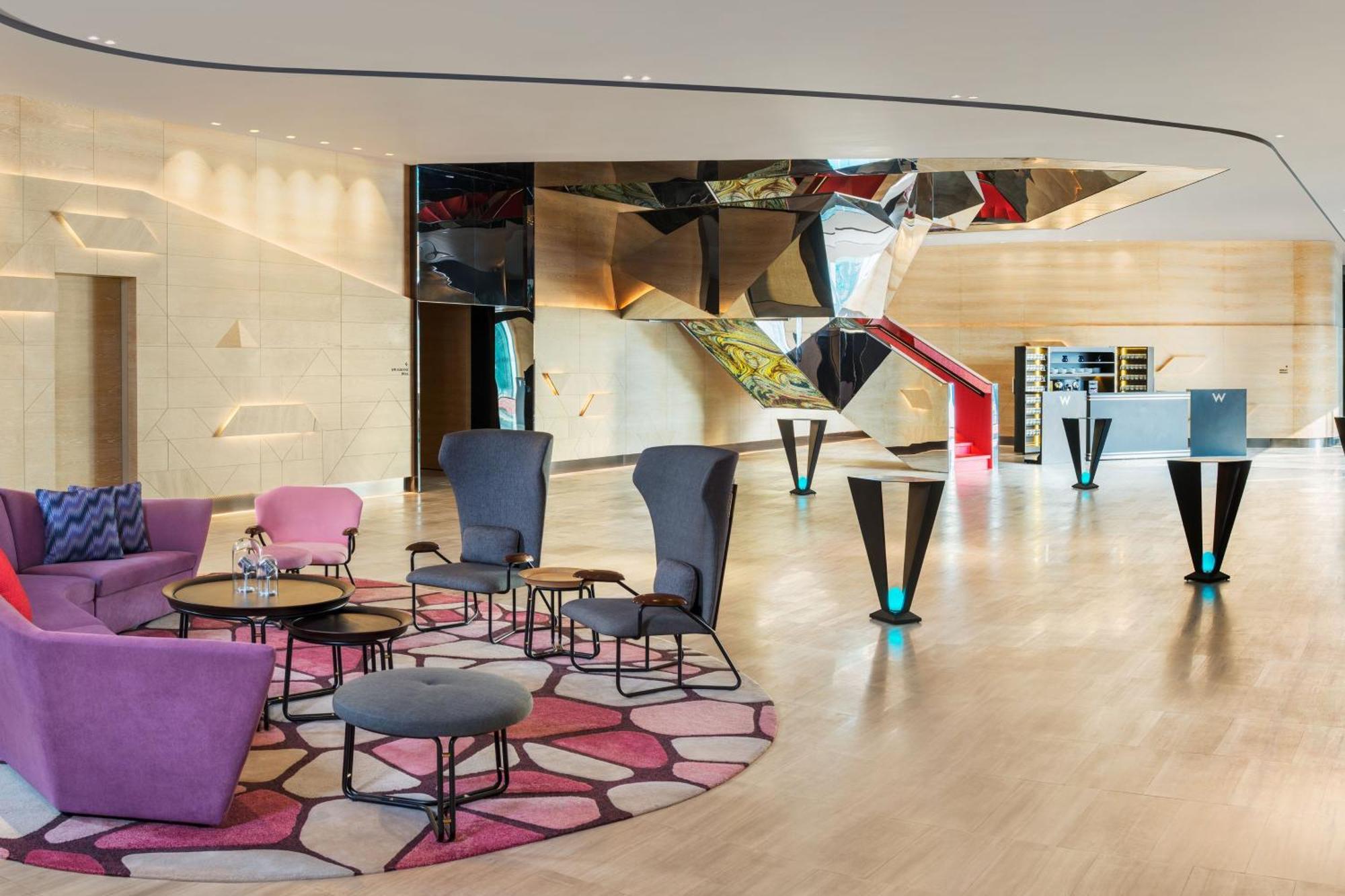 W Hotel 5*