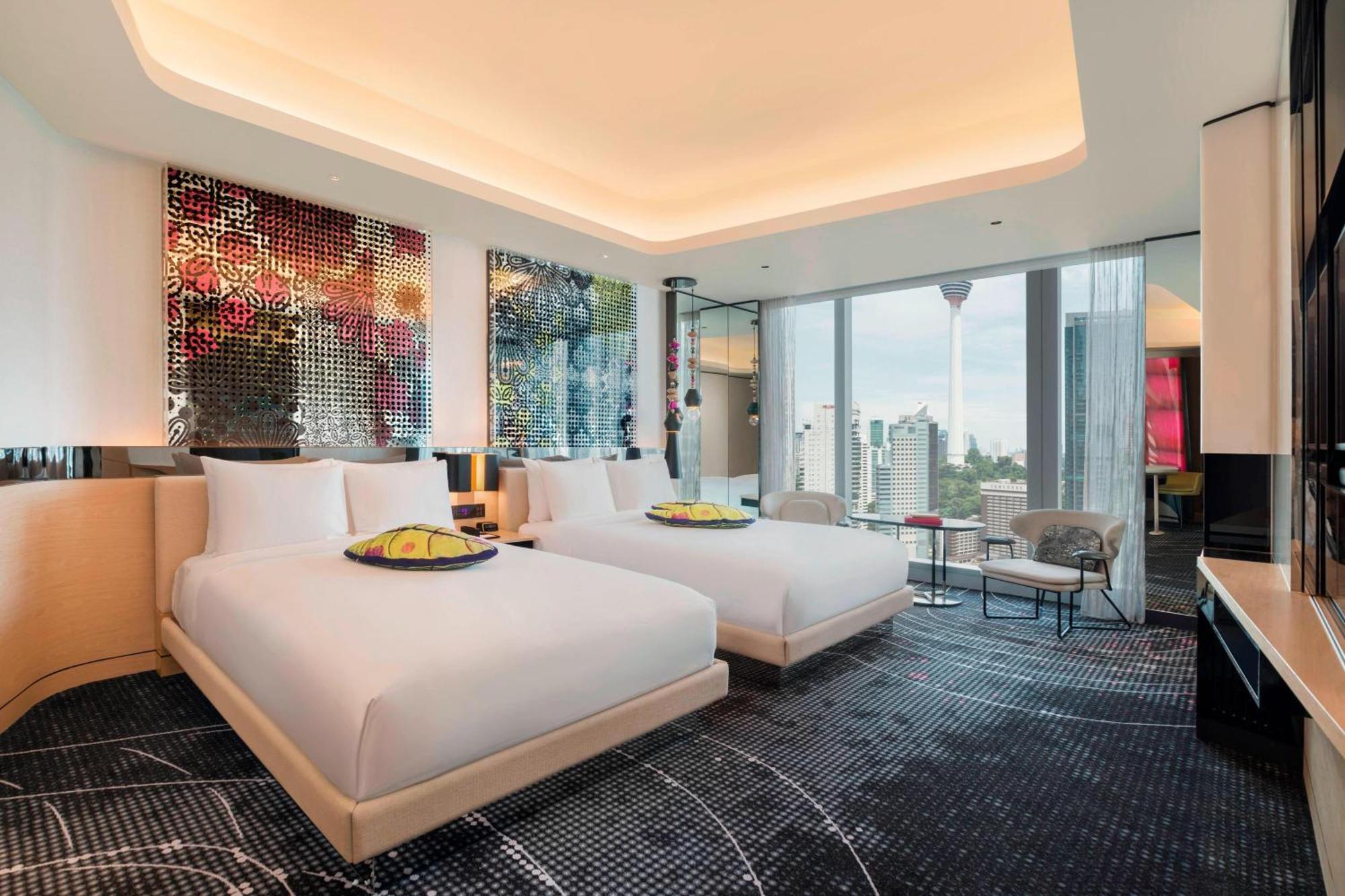W Hotel 5*